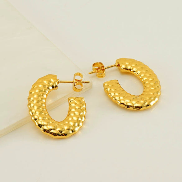 Wholesale Stainless Steel Women's Geometric Cshaped Retro Light Luxury Electroplated Earrings