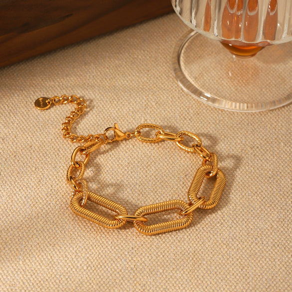 Wholesale Stainless Steel Women's Geometric Oval Chain Stitching Electroplated Bracelet