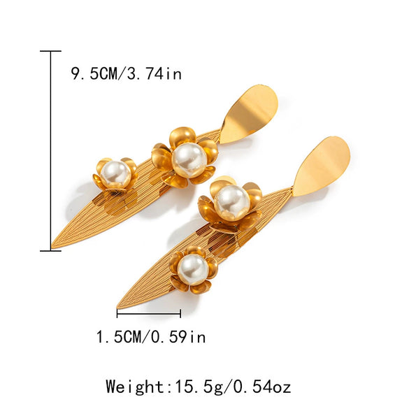 Wholesale Stainless Steel Women's Geometric Small Flower Leaf Shape Earrings With Electroplating