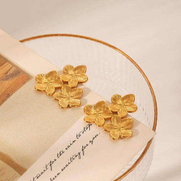 Wholesale Stainless Steel Women's Three Flower Earrings With Geometric Pattern Electroplated Design