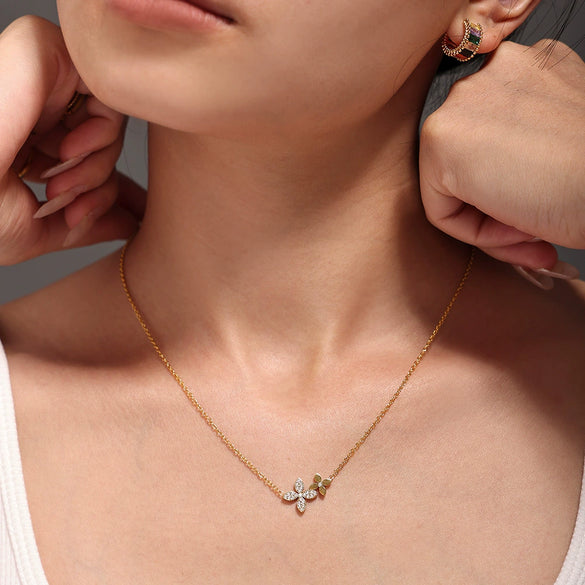 Wholesale Stainless Steel Zircon Fourleaf Flower Doublelayer Clavicle Necklace Bracelet Set With Pvd Electroplated Treatment For Women In Light Luxury Style