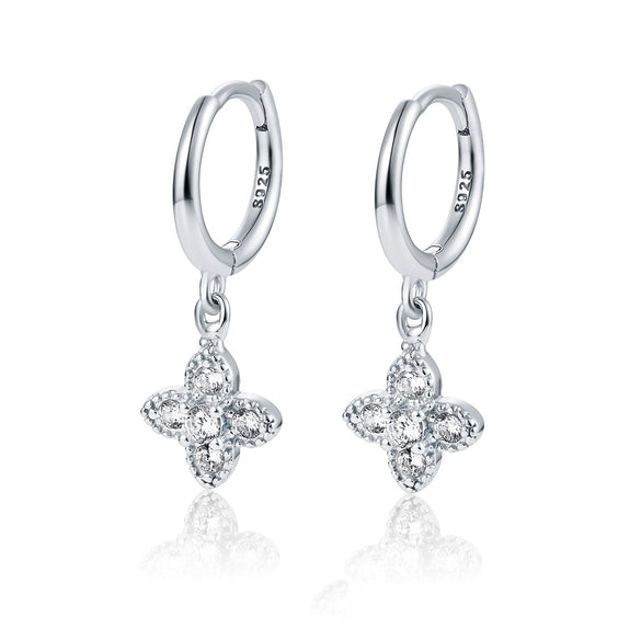 Wholesale 925 Sterling Silver Earrings With Diamond And Fourleaf Clover Flower Pattern Electroplated For Women