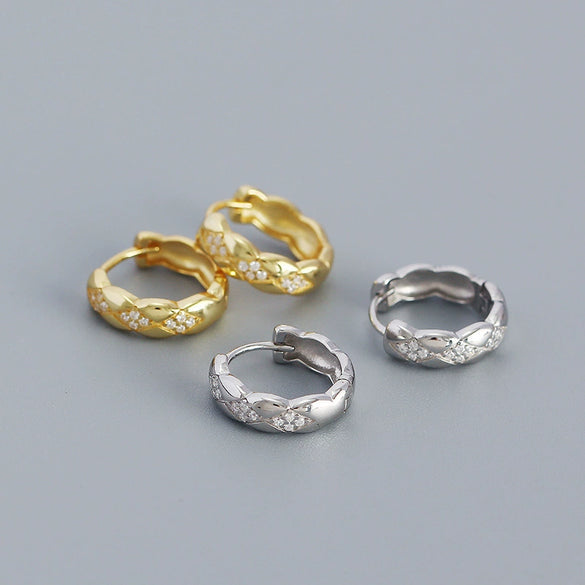 Wholesale 925 Sterling Silver Geometric Retro Light Luxury Earrings With Electroplating And Diamond Studded Ear Buckle