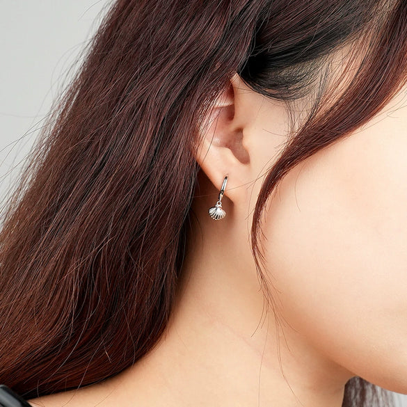 Wholesale 925 Sterling Silver Geometric Retro Metal Shell Earrings For Women With Electroplating