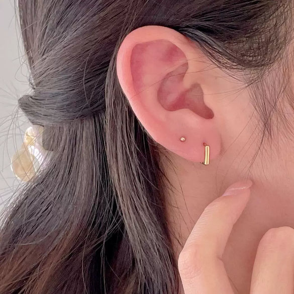Wholesale 925 Sterling Silver Letter Shaped Electroplated Minimalist Earrings