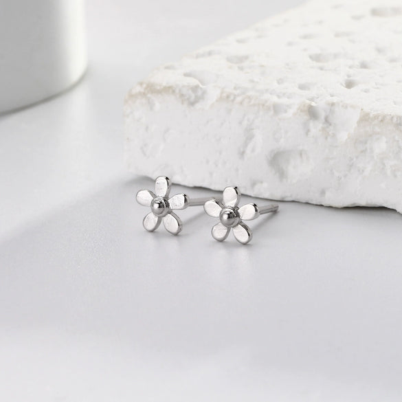 Wholesale 925 Sterling Silver Mini Flower Earrings Electroplated Sweet Style For Women
