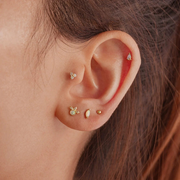 Wholesale 925 Sterling Silver Opal Spiral Cartilage Ear Studs With Geometric Styling And Precious Stone Setting