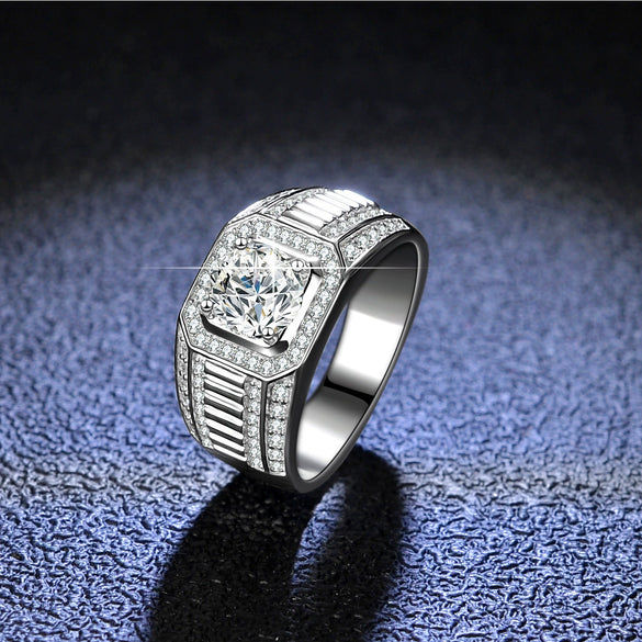 Wholesale 925 Sterling Silver Platinumplated Heart Moissanite Ring For Men