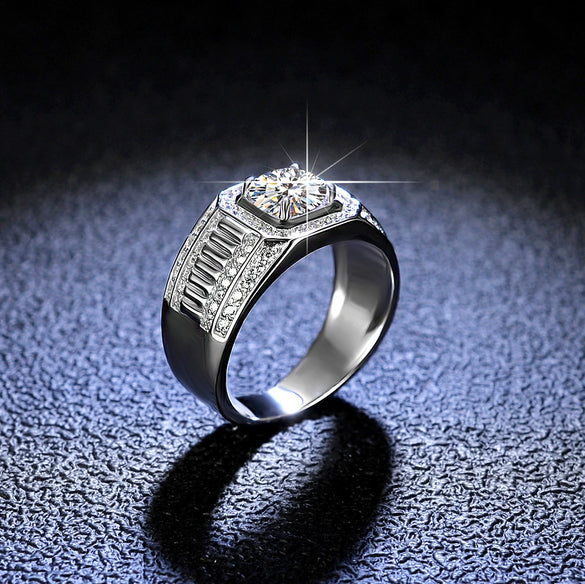 Wholesale 925 Sterling Silver Platinumplated Heart Moissanite Ring For Men