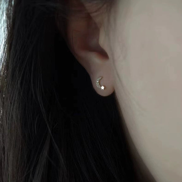 Wholesale 925 Sterling Silver Star And Moon Earrings With Diamond Treatment Simple Style For Women