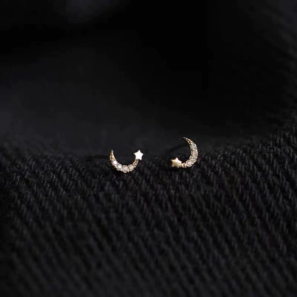 Wholesale 925 Sterling Silver Star And Moon Earrings With Diamond Treatment Simple Style For Women