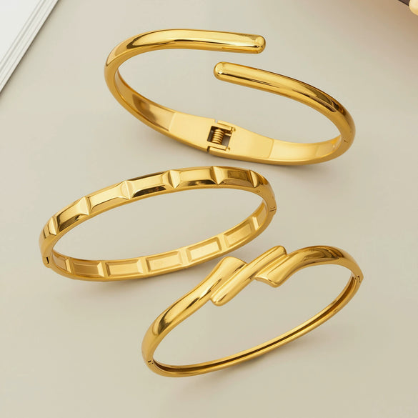 Wholesale Striped Geometric Stainless Steel Electroplated 18K Gold Openended Thin Bracelet Jewelry