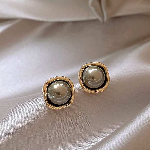 Wholesale Stud Earrings Alloy 925 Silver Gray Pearl Geometric Retro Style Electroplating For Women