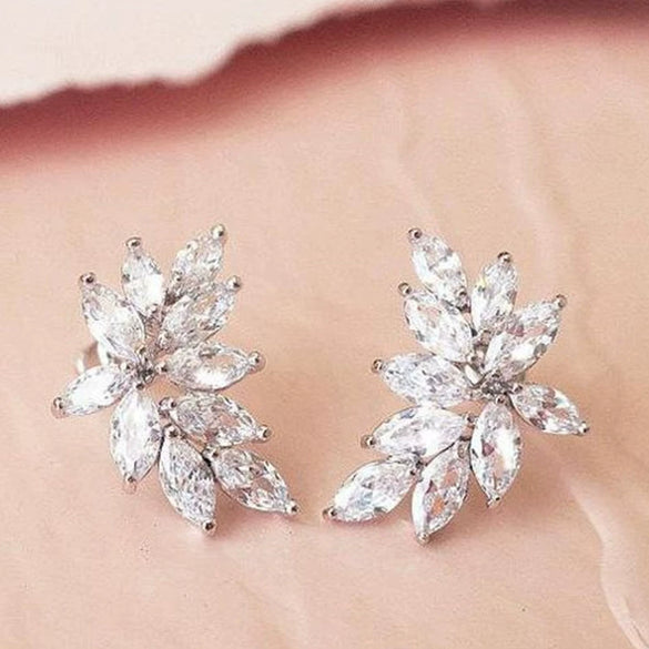 Wholesale Stud Earrings Copper Leaves Horse Eye Diamond Style For Women