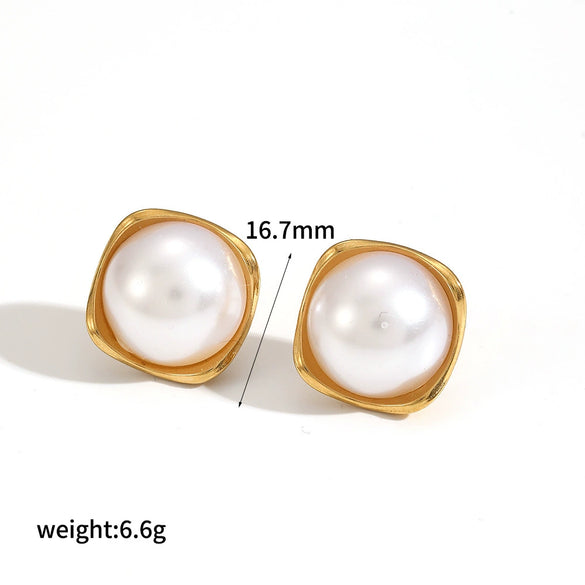 Wholesale Stud Earrings Geometric Round Pearl Titanium Steel 18 Goldplated Stainless Steel Highend Style