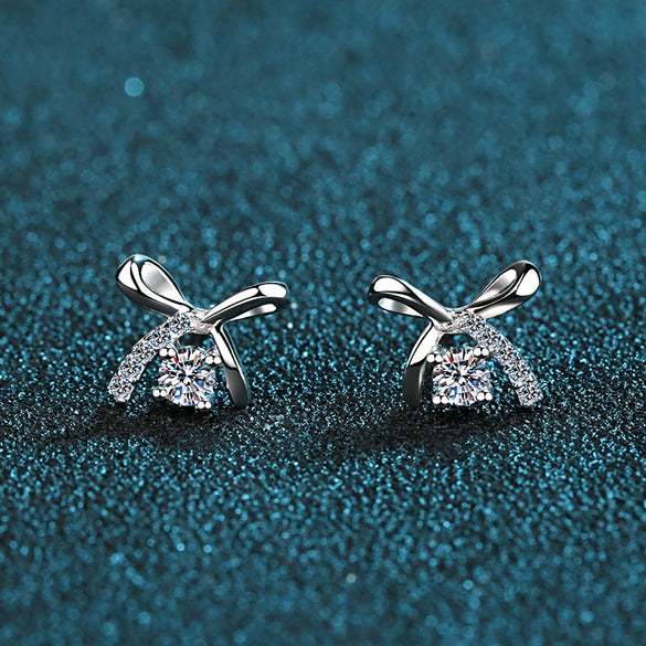 Wholesale Stud Earrings Moissanite Bow 925 Sterling Silver Plated Pt950 Gold Fourclaw Light Luxury Style