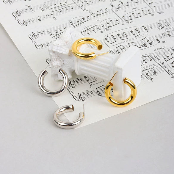 Wholesale Stud Earrings S925 Sterling Silver Geometric Cshaped Cold Style For Women
