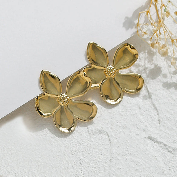 Wholesale Stud Earrings Stainless Steel Real Gold Electroplated Heavy Industry Flower Style Matte Retro