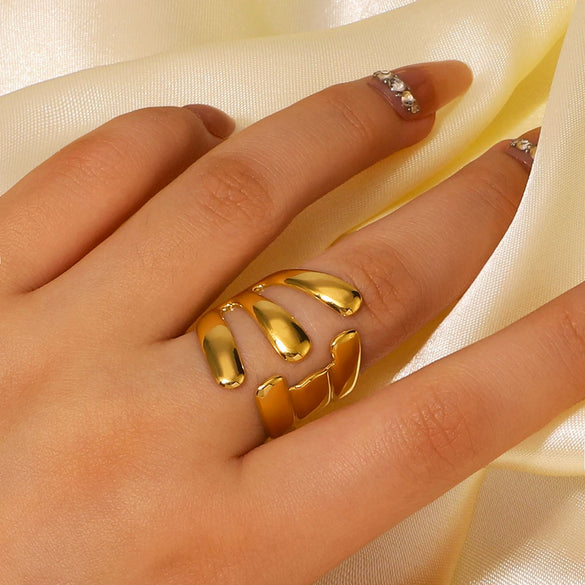 Wholesale Stylish Asymmetrical Geometric Stainless Steel Open Ring For Female Couple With Electroplating