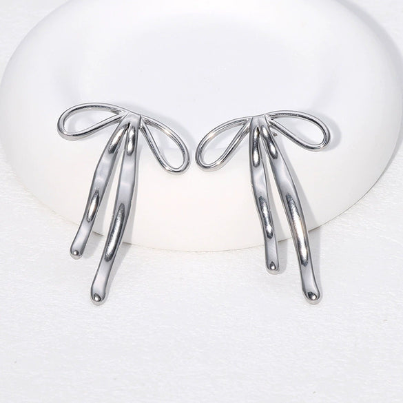 Wholesale Sweet Electroplated 18K Gold Stainless Steel Bow Earrings For Women