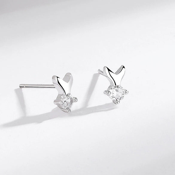 Wholesale Sweet Fishtail 925 Silver Diamond Earrings For Women With Electroplating