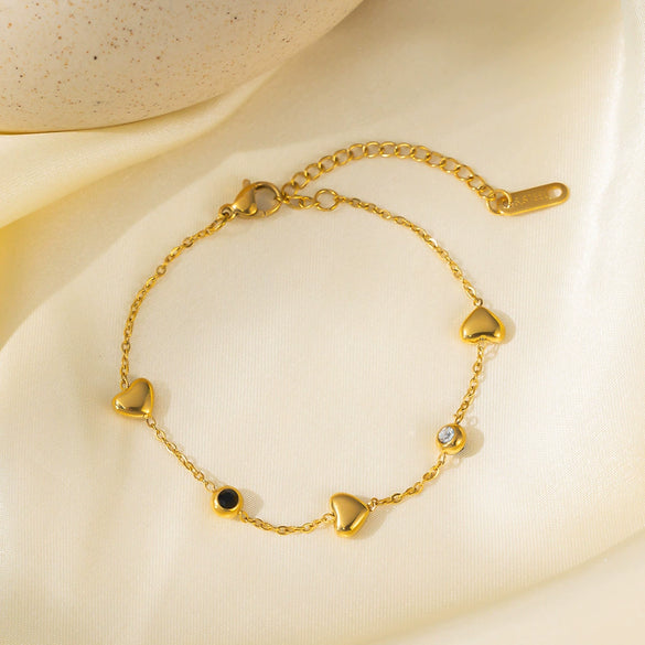 Wholesale Sweet Heart Shape Electroplated Titanium Steel Bracelet For Women