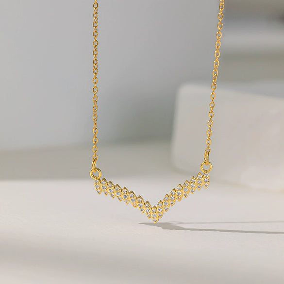 Wholesale Sweet Nature Heart Shape Titanium Steel Copper Electroplated Clavicle Chain Necklace For Women