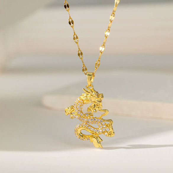 Wholesale Sweet Nature Heart Shape Titanium Steel Copper Electroplated Clavicle Chain Necklace For Women