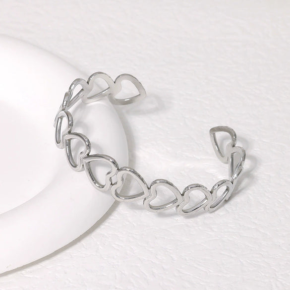 Wholesale Sweet Simple Love Heartd Titanium Steel Open Bracelet With Electroplating