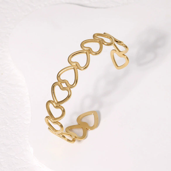 Wholesale Sweet Simple Love Heartd Titanium Steel Open Bracelet With Electroplating