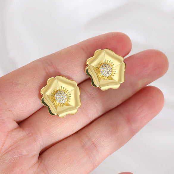 Wholesale Sweet Style Flower Shape Copper Goldplated Earrings For Women
