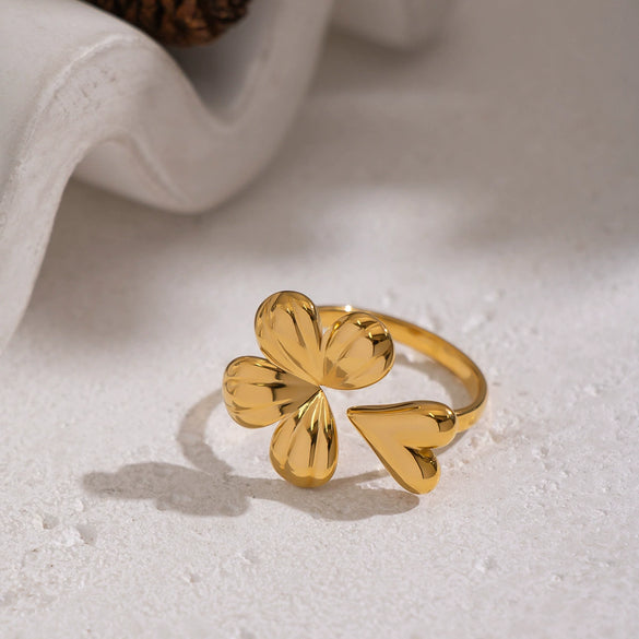 Wholesale Sweet Style Plants And Flowers Heartshaped Stainless Steel Vacuum Real Gold Plated Ring For Women