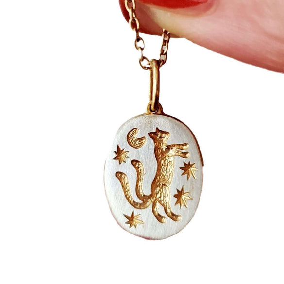 Wholesale Tarot Necklace Handmade Painted Mythical Element Oval With Moonlight Cat Two Tail Animal Zodiac Pattern Titanium Steel Electroplating