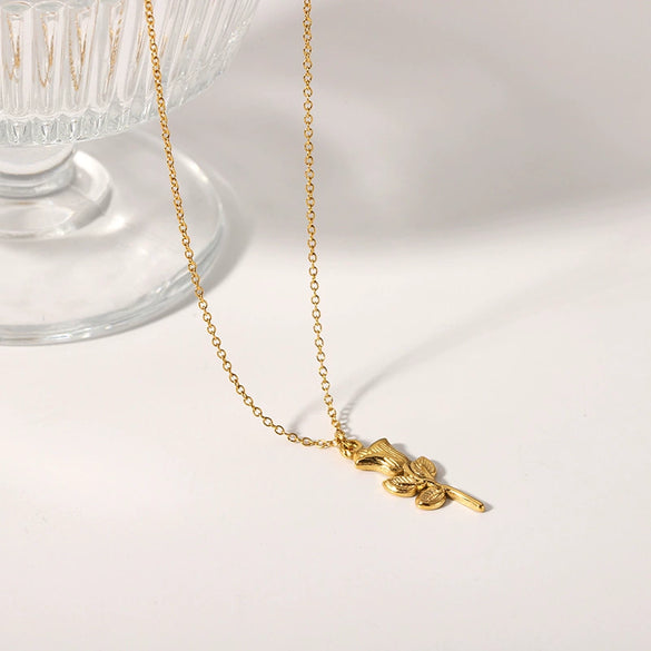 Wholesale Three Dimensional Rose Pendant Necklace With O Chain Made Of Stainless Steel And Titanium Steel Vacuum Real Gold Electroplated In Pvd Furnace Flower Pattern For Women