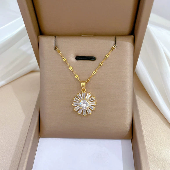 Wholesale Titanium Steel And Copper Diamondencrusted Geometric Fourleaf Flower Women's Necklace