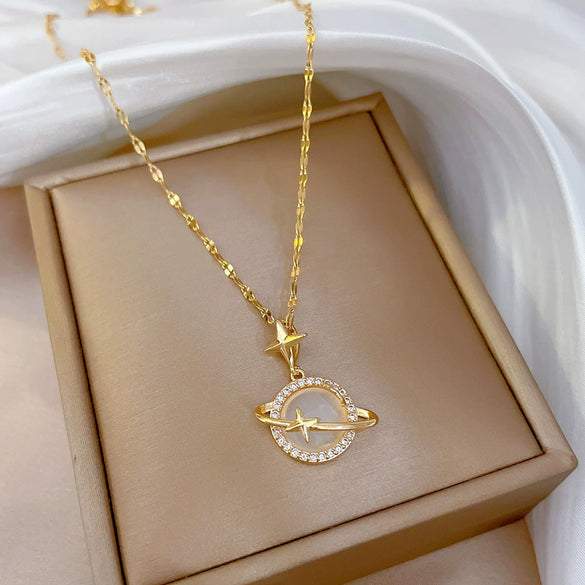 Wholesale Titanium Steel And Copper Diamondencrusted Geometric Fourleaf Flower Women's Necklace