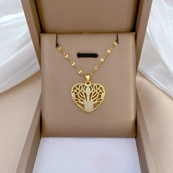 Wholesale Titanium Steel And Copper Necklace With Geometric Pattern And Diamond Inlay And Real Gold Electroplated For Women