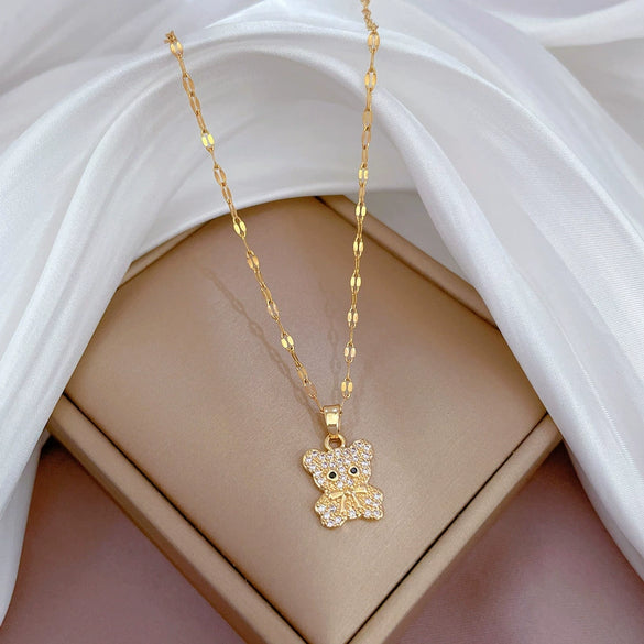 Wholesale Titanium Steel And Copper Necklace With Geometric Pattern And Diamond Inlay And Real Gold Electroplated For Women
