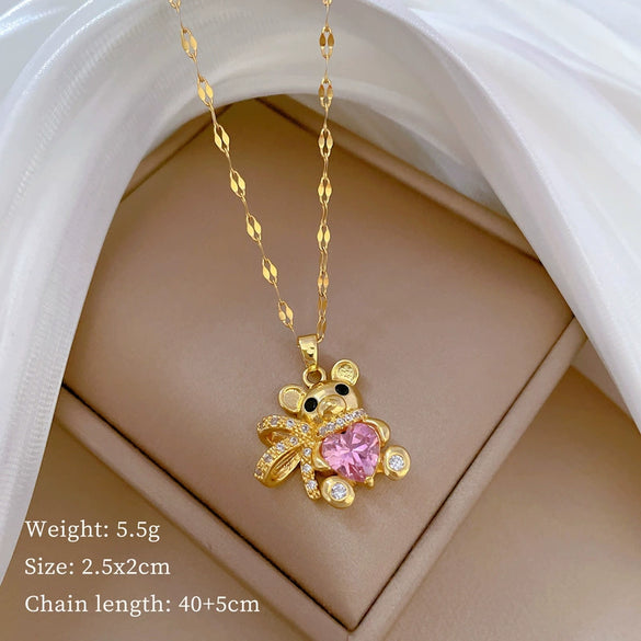 Wholesale Titanium Steel And Copper Necklace With Geometric Pattern And Diamond Inlay And Real Gold Electroplated For Women