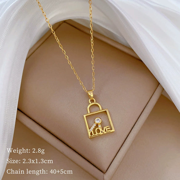 Wholesale Titanium Steel And Copper Necklace With Geometric Pattern And Diamond Inlay And Real Gold Electroplated For Women