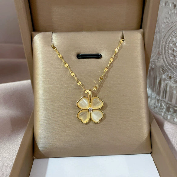 Wholesale Titanium Steel And Copper Necklace With Geometric Pattern And Diamond Microinlaid And Electroplating For Unisex