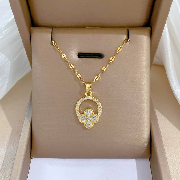 Wholesale Titanium Steel And Copper Necklace With Geometric Pattern And Diamond Microinlaid And Electroplating For Unisex