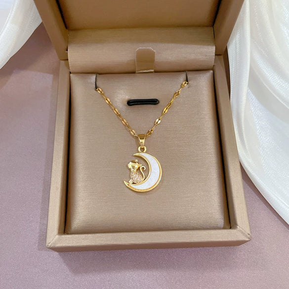 Wholesale Titanium Steel And Copper Women's Necklace With Geometric Shapes And Micro Diamond Inlay In Light Luxury And Cartoon Style