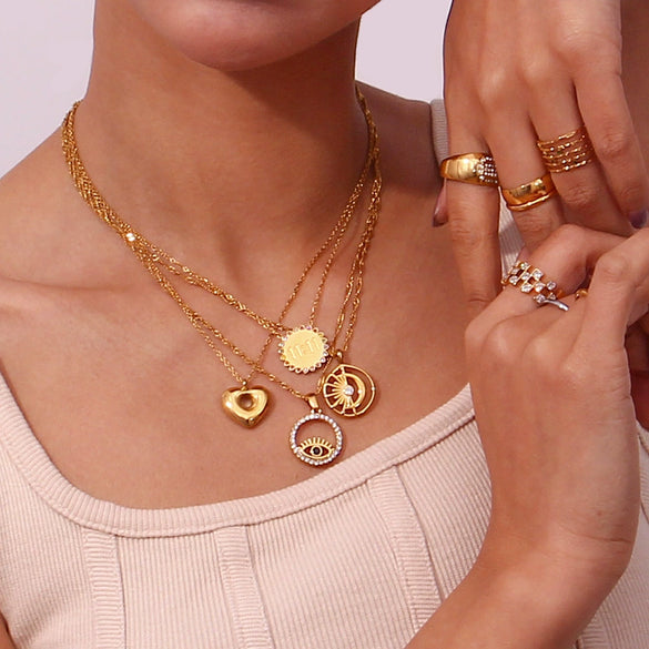 Wholesale Titanium Steel And Stainless Steel Fashion Geometric Pendant Jewelry Electroplated Love Necklace For Women