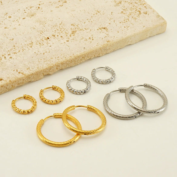Wholesale 316L Stainless Steel And 316L Stainless Steel Simple Geometric Electroplated Flower Coil Earrings Unisex