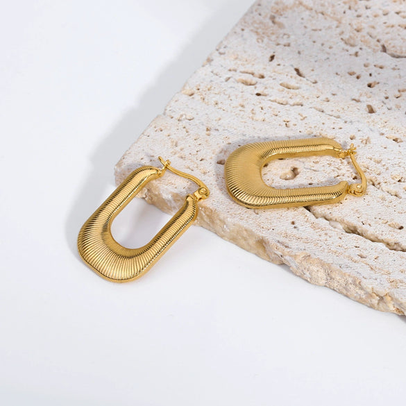 Wholesale Titanium Steel And Stainless Steel U Shaped Ladies Earrings With Pvdp Furnace Real Gold Treatment