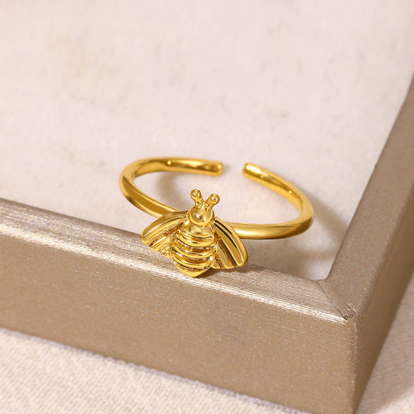Wholesale Titanium Steel Animal Zodiac Cartoon Characters Electroplated Golden Turtle Ring For Unisex
