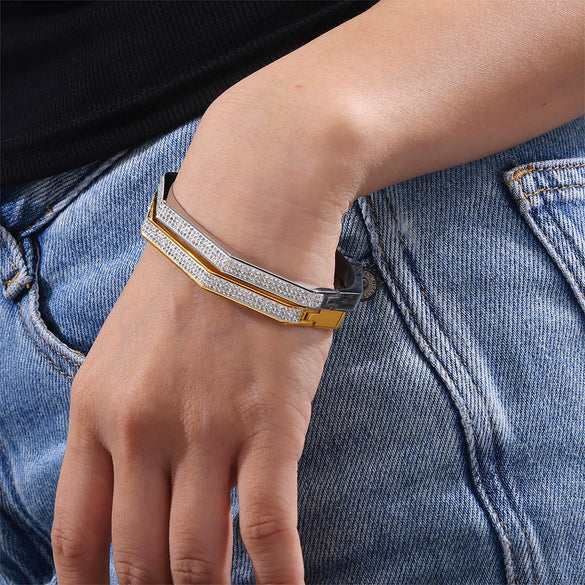 Wholesale Titanium Steel Bracelet With Electroplating Full Of Zircon Simple Style Geometric Shape All Over The Sky Star Design