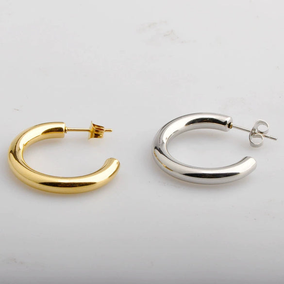 Wholesale Titanium Steel Cartoon Style Hollow Round Wire Earrings With Letters Numbers Text Pattern Vacuum Furnace Electroplated 18K Gold