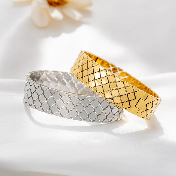 Wholesale Titanium Steel Casting Four Leaf Clover Square Wide Version Women's Exaggerated Style Polish Bracelet